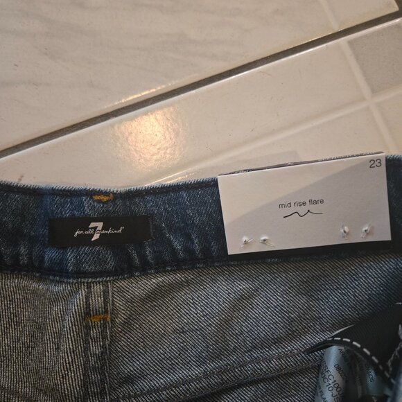 NWT 7 For All Mankind Spencer Mid Rise Flare Jeans Jasper Wash 23 - Picture 4 of 6